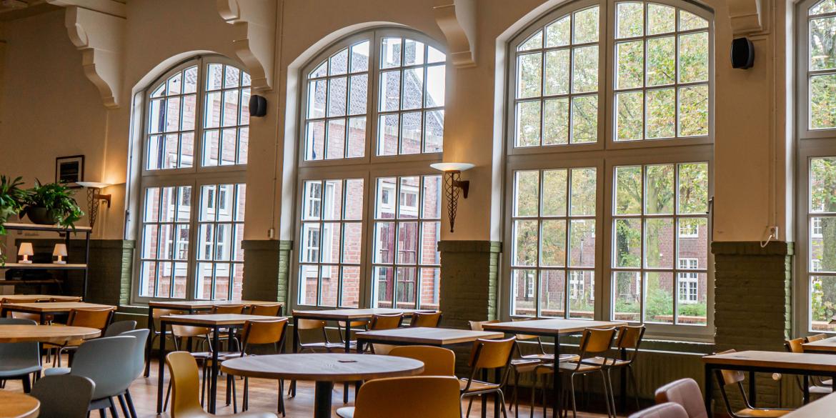 Teleflex, Teleflex Mechanische raambediening, Mechanische raambediening, Mechanische raamopener, natuurlijke ventilatie, Teleflex clearline, raambediening uitzetraam, raambediening binnenvalraam, bovenraamsluiting, bovenraamsluiting Teleflex, bovenraam bedienbaar maken, midi bedieningsdoos, teleflex morse